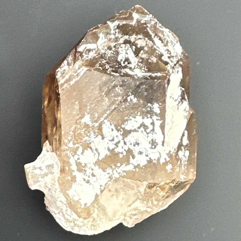 559.90 Carats Smoky Quartz Crystal - Picture 3 of 17